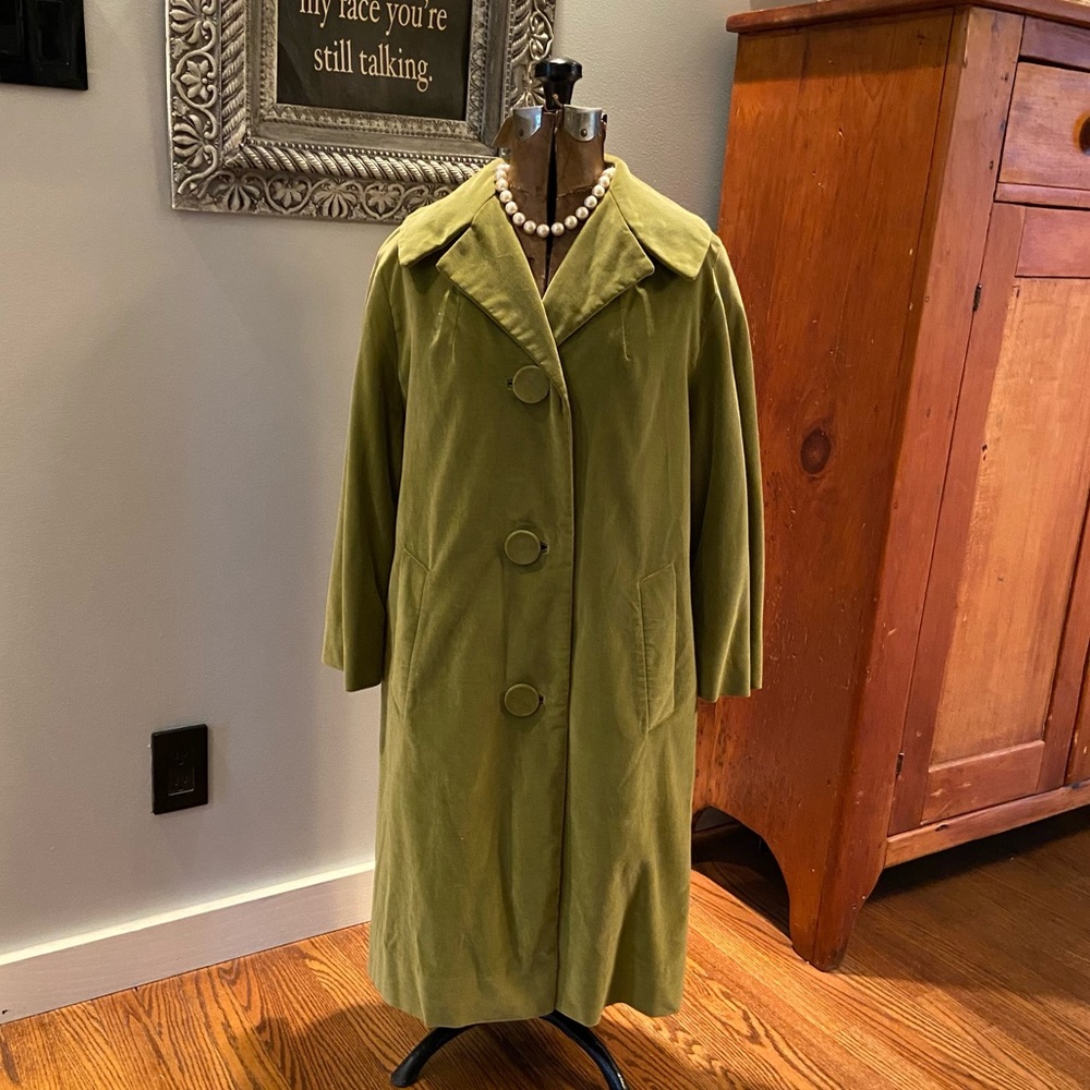Gorgeous vintage velvet coat.